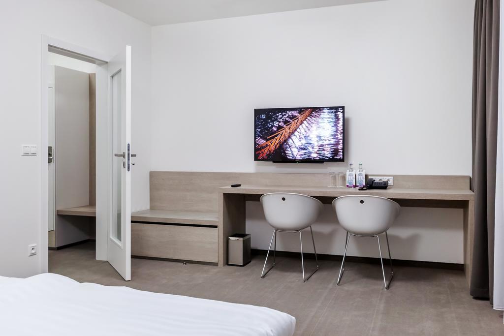 Hotel Morava โอโตรโกวิตเซ ห้อง รูปภาพ